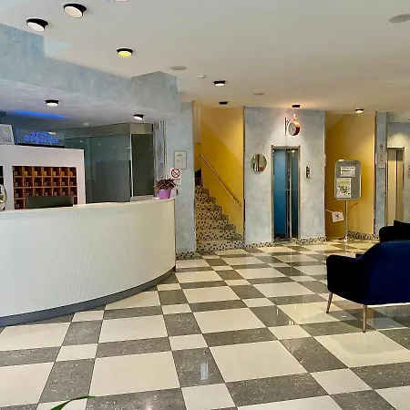 Augustus ホテル リッチョーネ